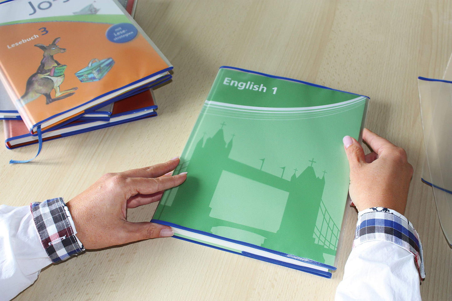 HERMA 7260 book covers 26 x 54 cm HERMÄX Classic, 20 pieces, book covers with label & edge protection made of wipeable polypropylene film, book protector set for school books, transparent