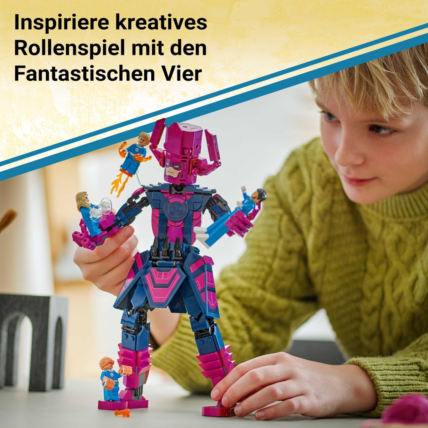 LEGO ǀ Marvel Fantastic Four vs. Galactus building figure - building set with superheroes - playset with The Thing, Invisible Woman and Human Torch - creative gift for boys and girls - 76316