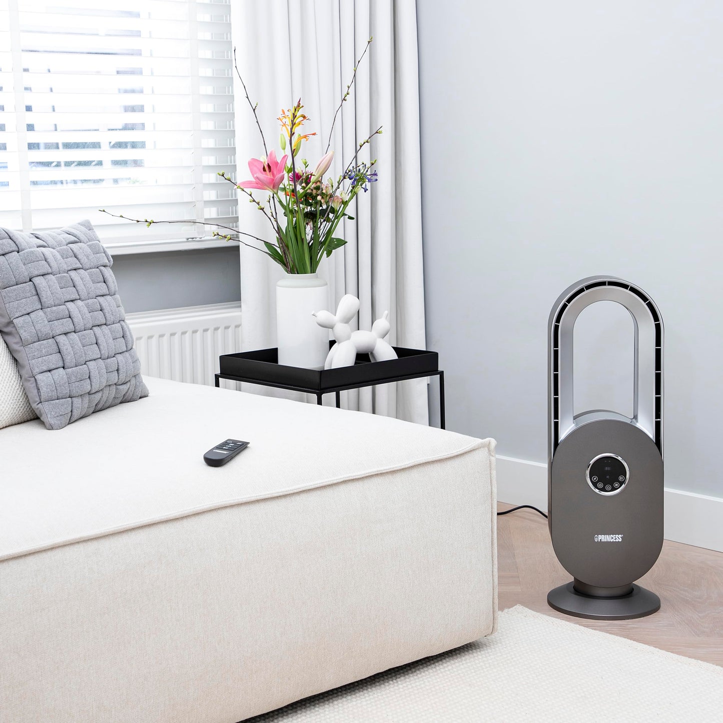 Princess fan without blades - safe, quiet & efficient - 3 speed levels & 3 modes - timer - remote control included - 01.351500.01.001