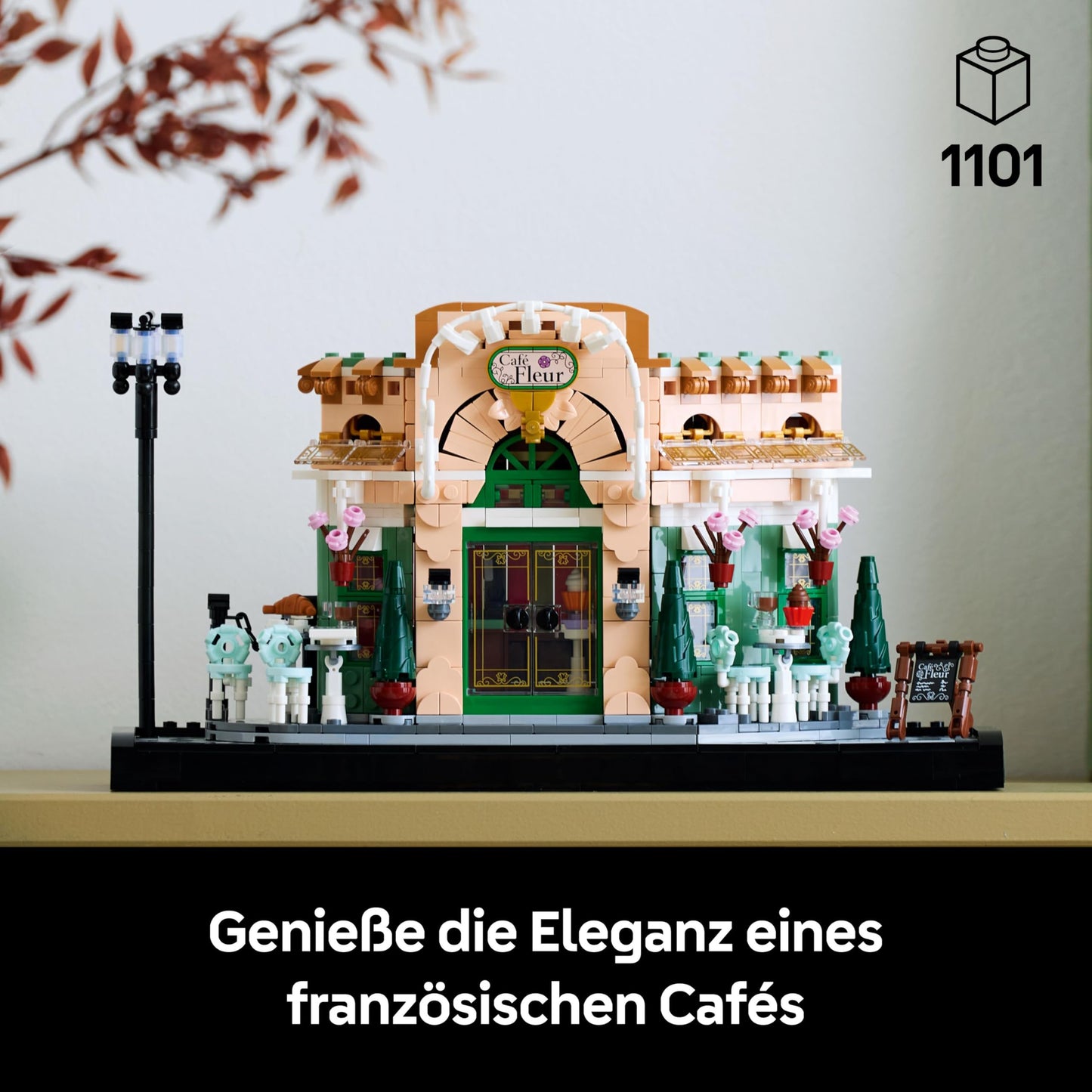 LEGO Icons French Café - Decoration for the living room or office - Building set for adults including picturesque facade, hanging flower pots and chairs - Gift for men and women 10362