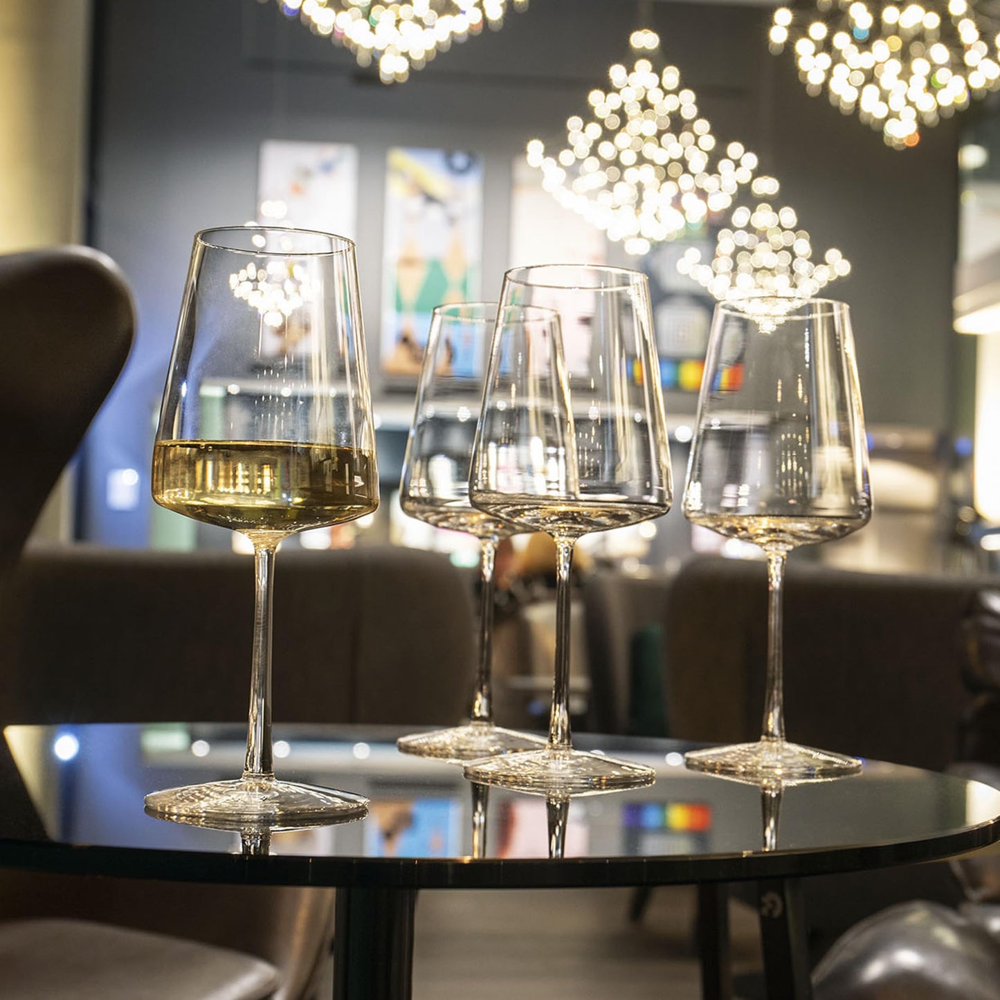Stölzle Lausitz Power white wine glasses set of 6 400 ml - Modern wine glasses for maximum aroma development of white wine - Elegant white wine goblet made of crystal glass - Dishwasher and shockproof, Made in Germany - 1590002