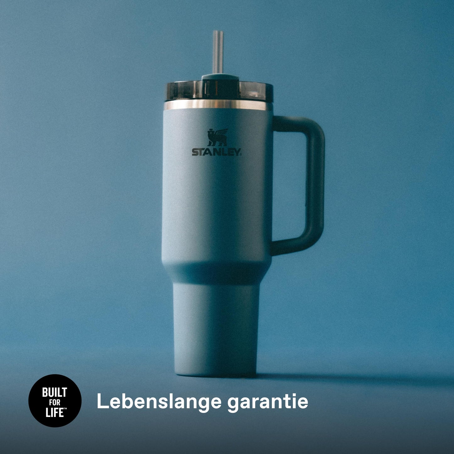 Stanley 1913 Quencher H2.0 Flowstate Drinking Bottle with Straw 1.2L - Thermo Mug Cools 11 Hours - 48 Hours Ice Cooled - With Cleaning Brush - Blue Spruce - 100000112460