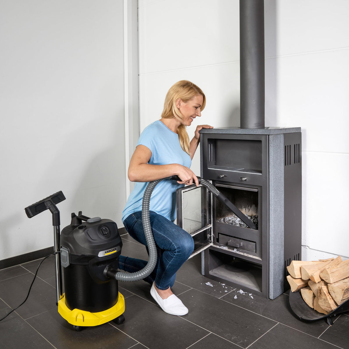 KÄRCHER Ash Vacuum AD 4 Premium, bagless - 1.629-731.0