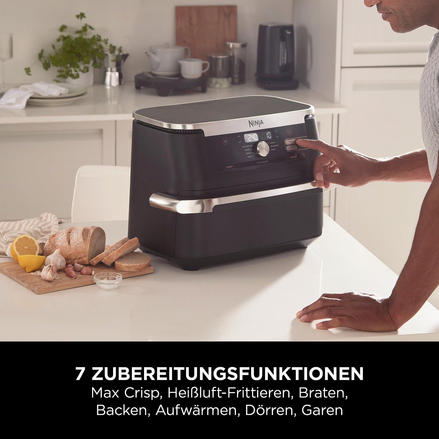 Ninja Foodi FlexDrawer Dual Zone Air Fryer, Air Fryer with 10.4 Compartment and Removable Divider, Non-Stick Coating, Dishwasher Safe Basket, 7-in-1, Black AF500EU