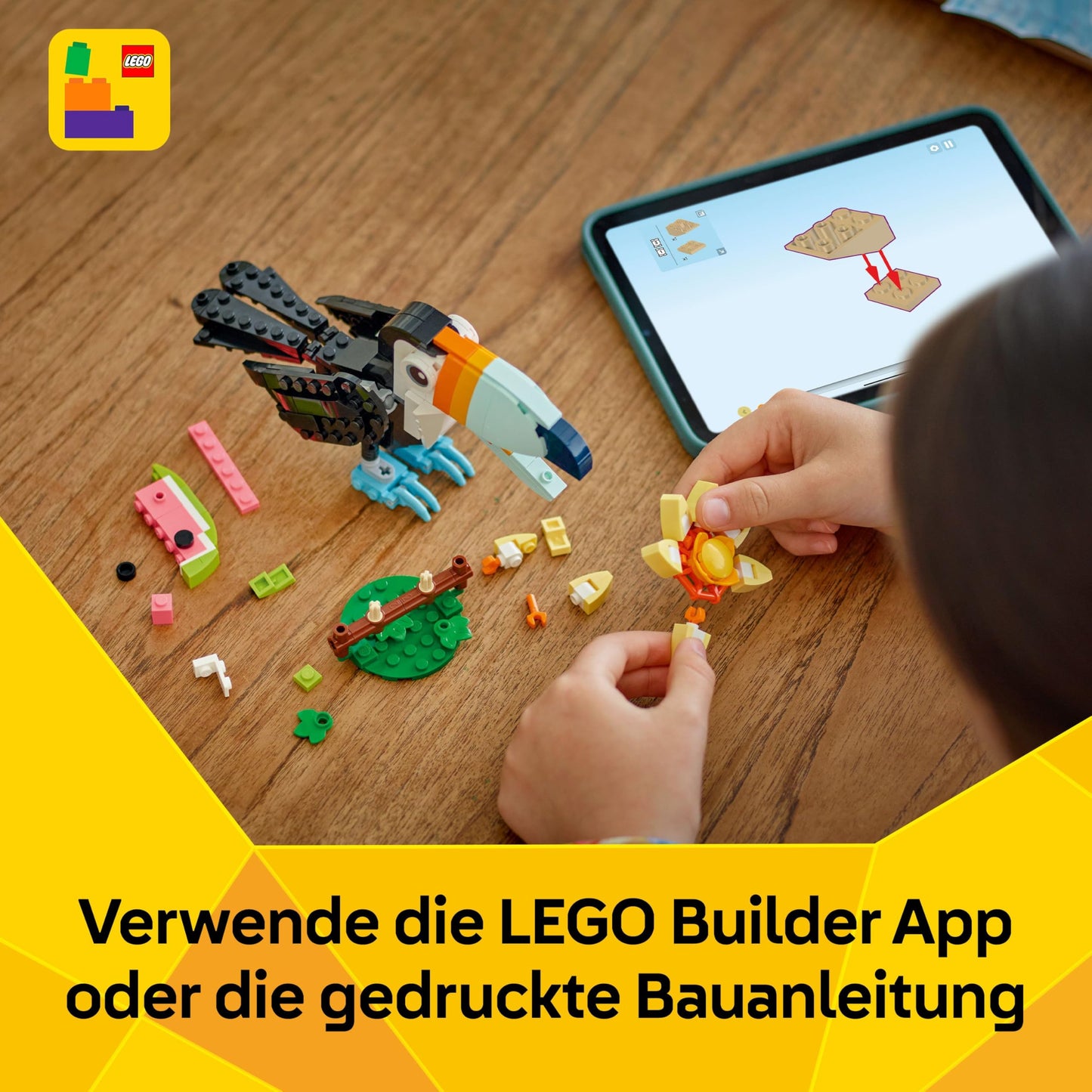 LEGO Creator 3in1 Wild Animals: Tropical Toucan with a Flower - Toy Animal Transforms into a Butterfly Figure or a Tropical Fish - Creative Gift for 7+ Year Old Girls & Boys - 31173