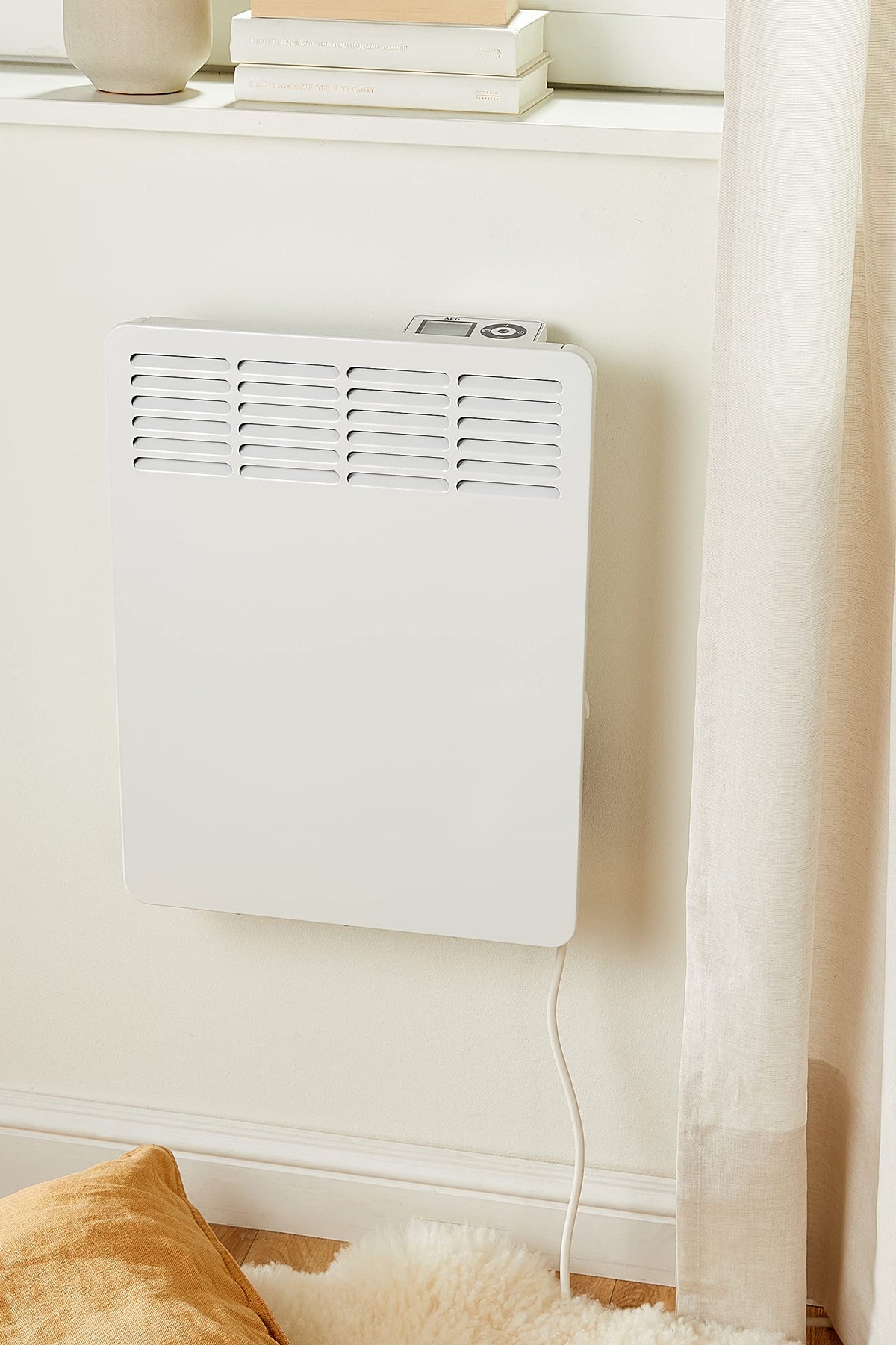 AEG Wall Convector WKL 505, Energy-saving Electric Heater, 500 W for approx. 6 m², LCD Display, Weekly Timer, 236531