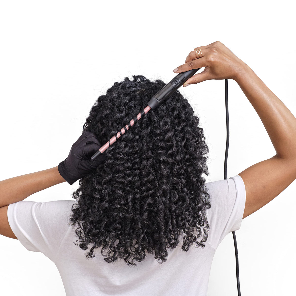 BaByliss 10 mm Lockenstab – Acoperire din quartz-ceramică, 10 niveluri de temperatură, ondulator pentru bucle mici, design compact, roz și negru, C449E
