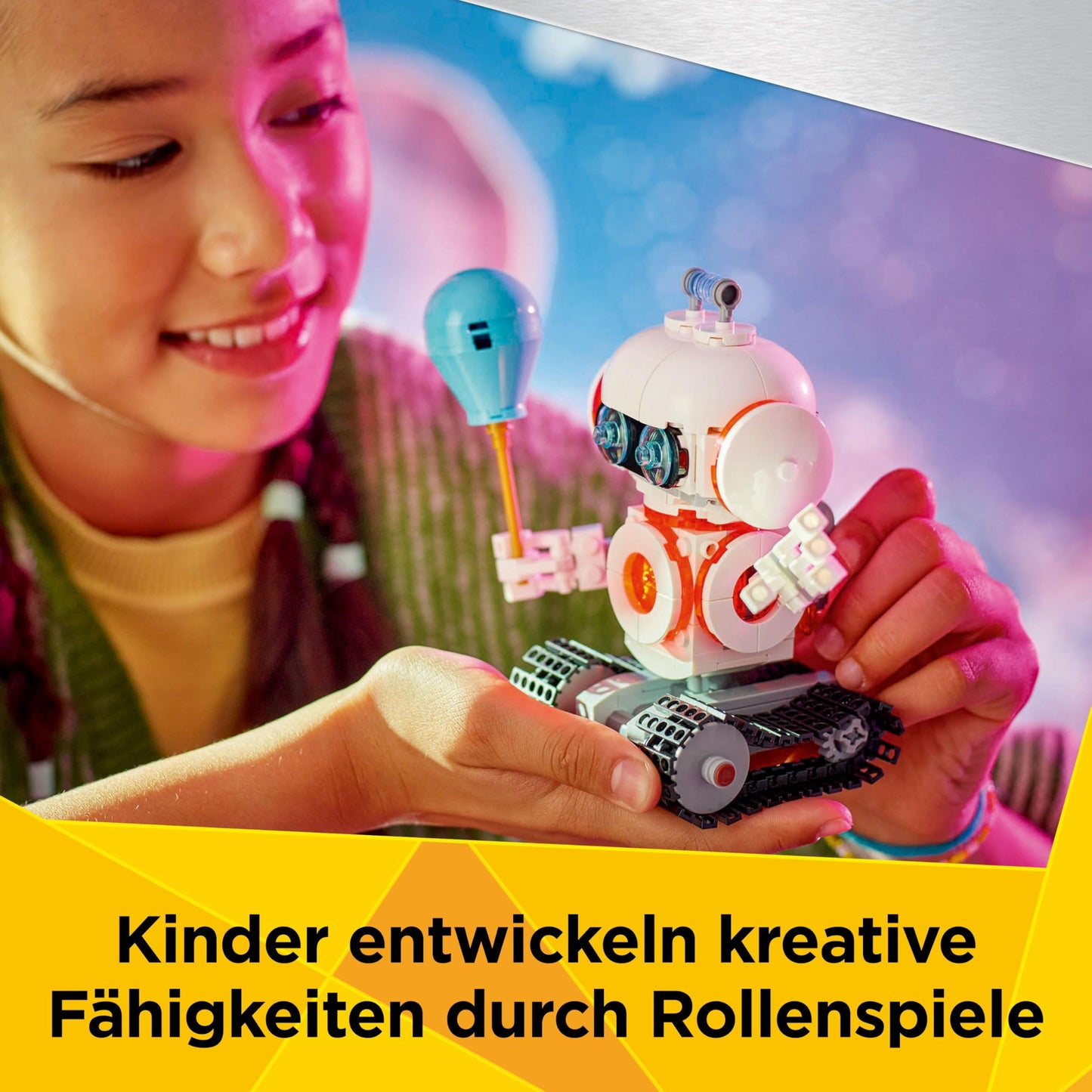 LEGO Creator 3in1 space robot - toy convertible into dog figure or rocket model - building set for children - space travel gift idea for boys and girls aged 8 and over 31164