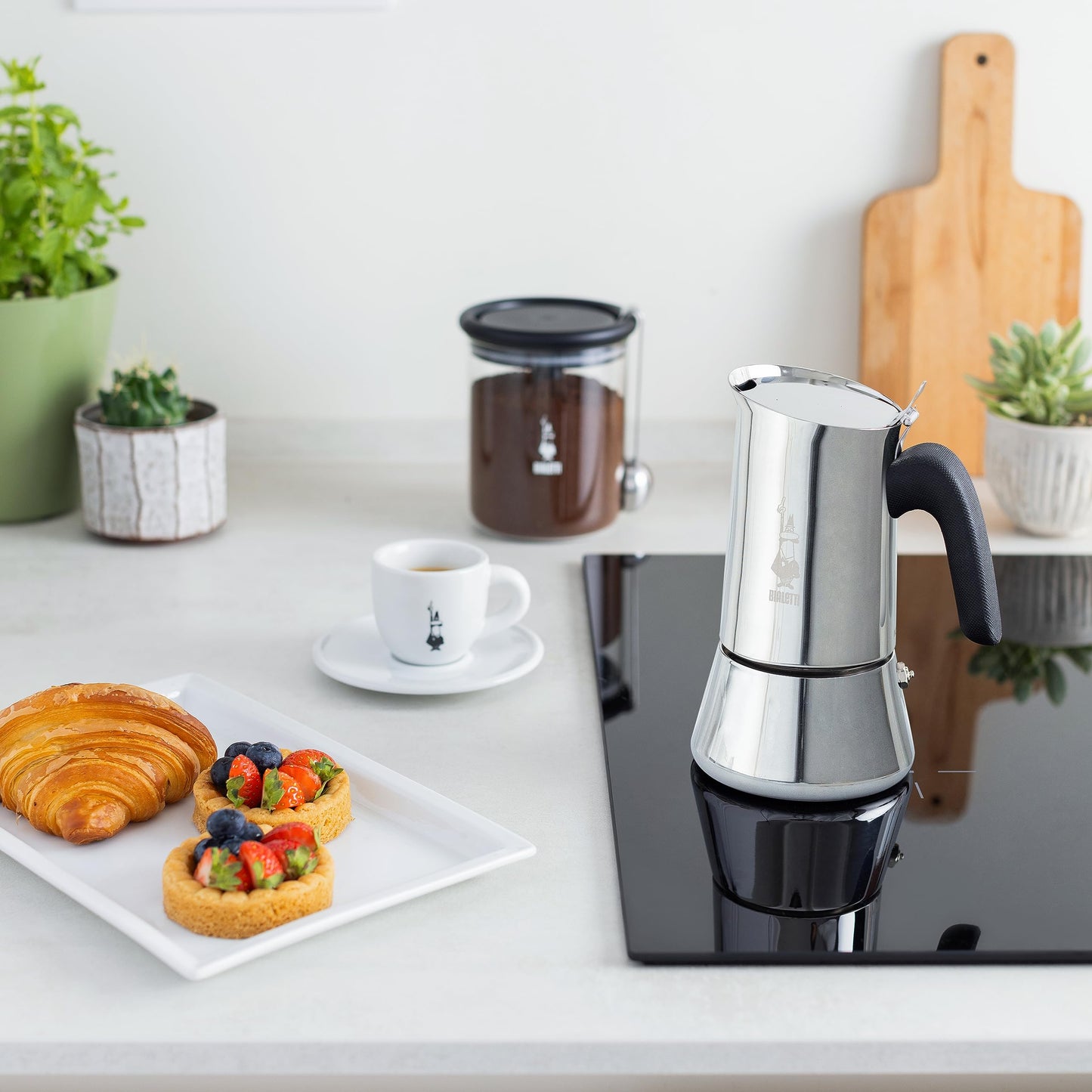 Bialetti - New Venus Induction, stainless steel stove espresso coffee machine, suitable for all types of stoves, 6 cups, aluminum, 235 milliliters silver - 0007255