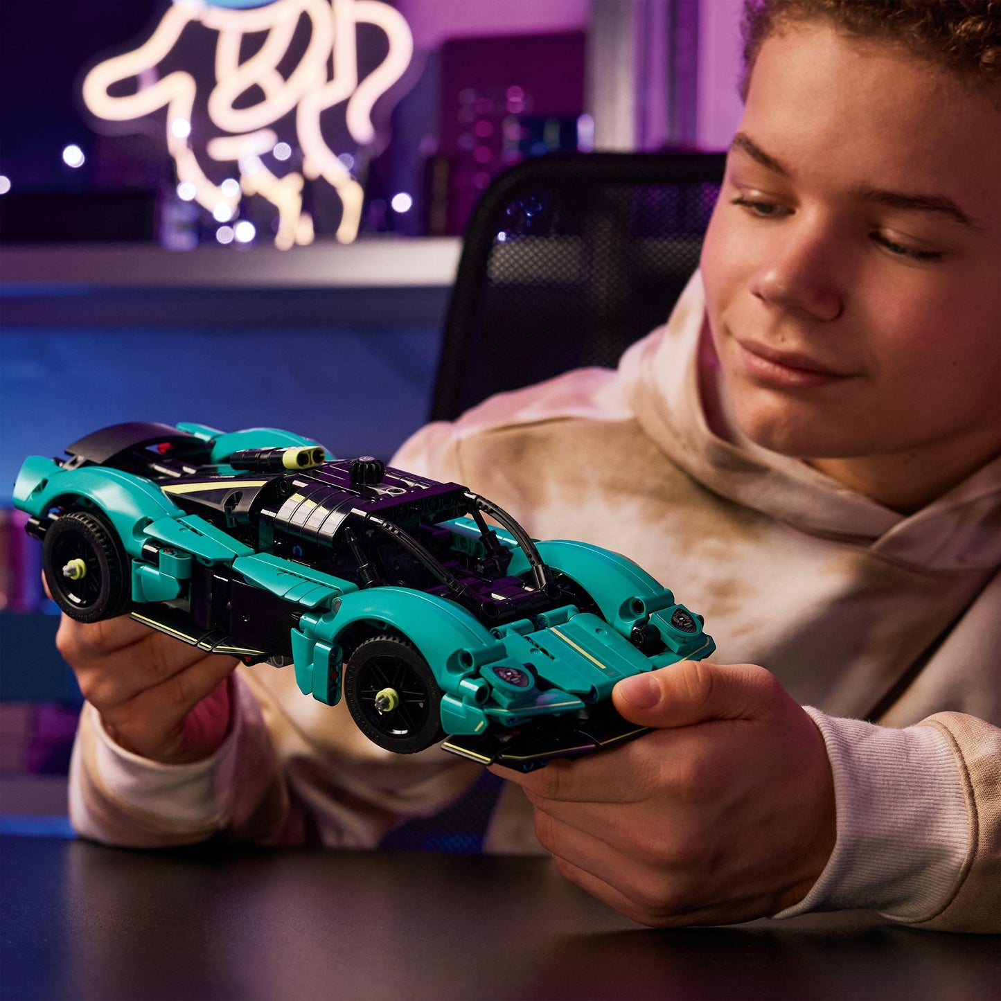 LEGO Technic Aston Martin Valkyrie racing car toy - model building set with V12 engine and opening wing doors - collector's gift for boys and girls aged 9 and up - 42208