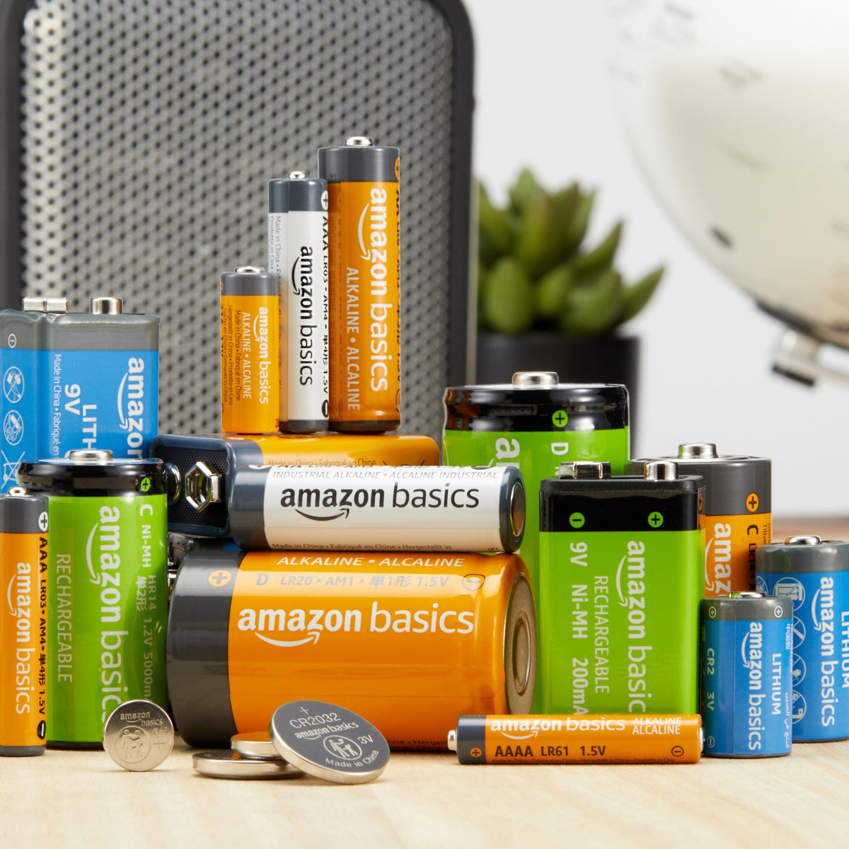 Amazon Basics Alkaline Batteries, Super Value Pack, 48 x AA + 36 x AAA + 8 x C + 8 x D + 8 x 9 Volt, 108 Pieces - 5Combo-48/36/8