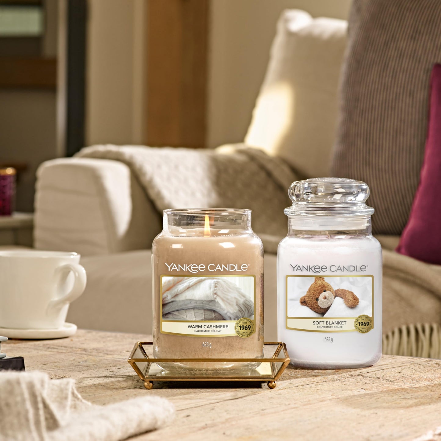 Yankee Candle scented candle in a glass (large) | Soft Blanket | Burning time up to 150 hours | Perfect gifts for women - 1173563EZ