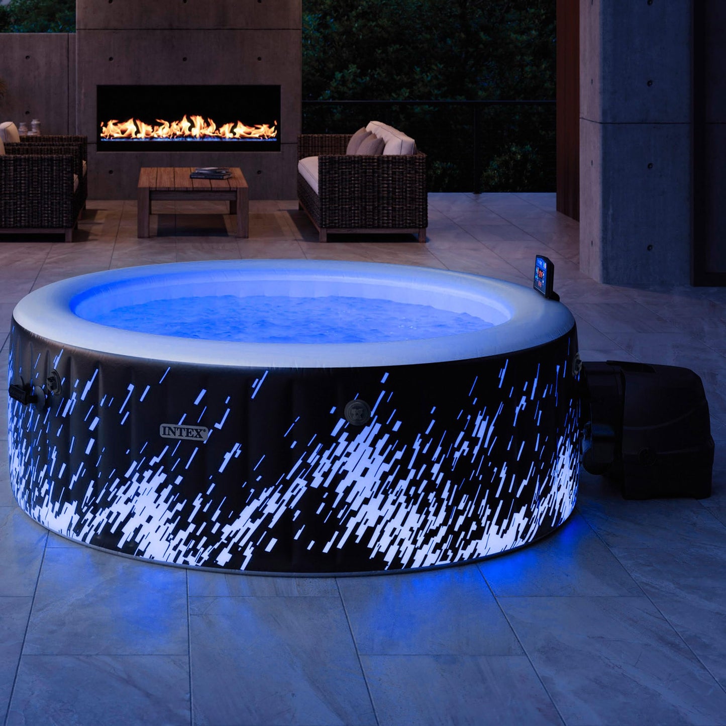 INTEX PureSPA Bubble Glow Deluxe inflatable indoor & outdoor whirlpool for 4 people with ambient light (196x71cm) water softening & salt water system - 140 massage jets - 2200 W heating system (28494NP)