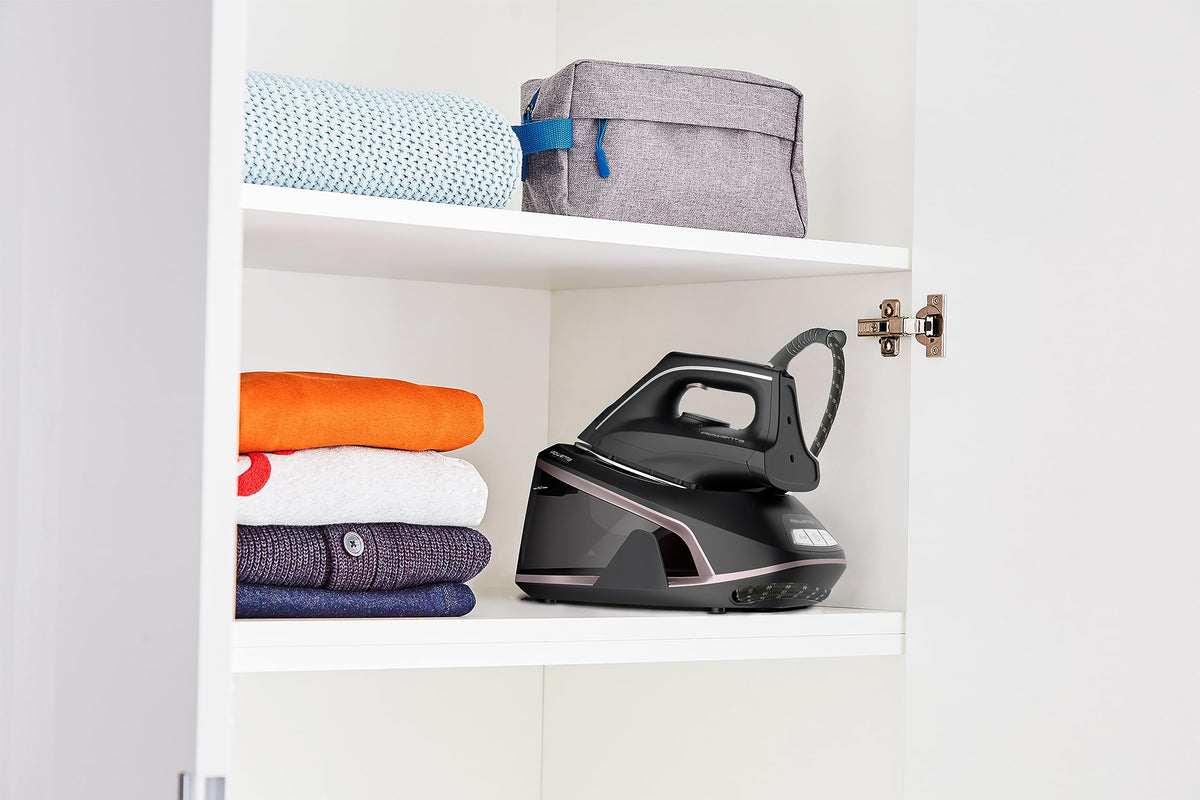 Rowenta VR5120 Easy Steam Stație de călcat cu aburi, 2400 Watt, 110 g/min. abur variabil, 210 g/min. jet de abur suplimentar, încălzire rapidă, rezervor de apă de 1,4 L, sistem anticalcar, mod Eco, Canelă/Negru