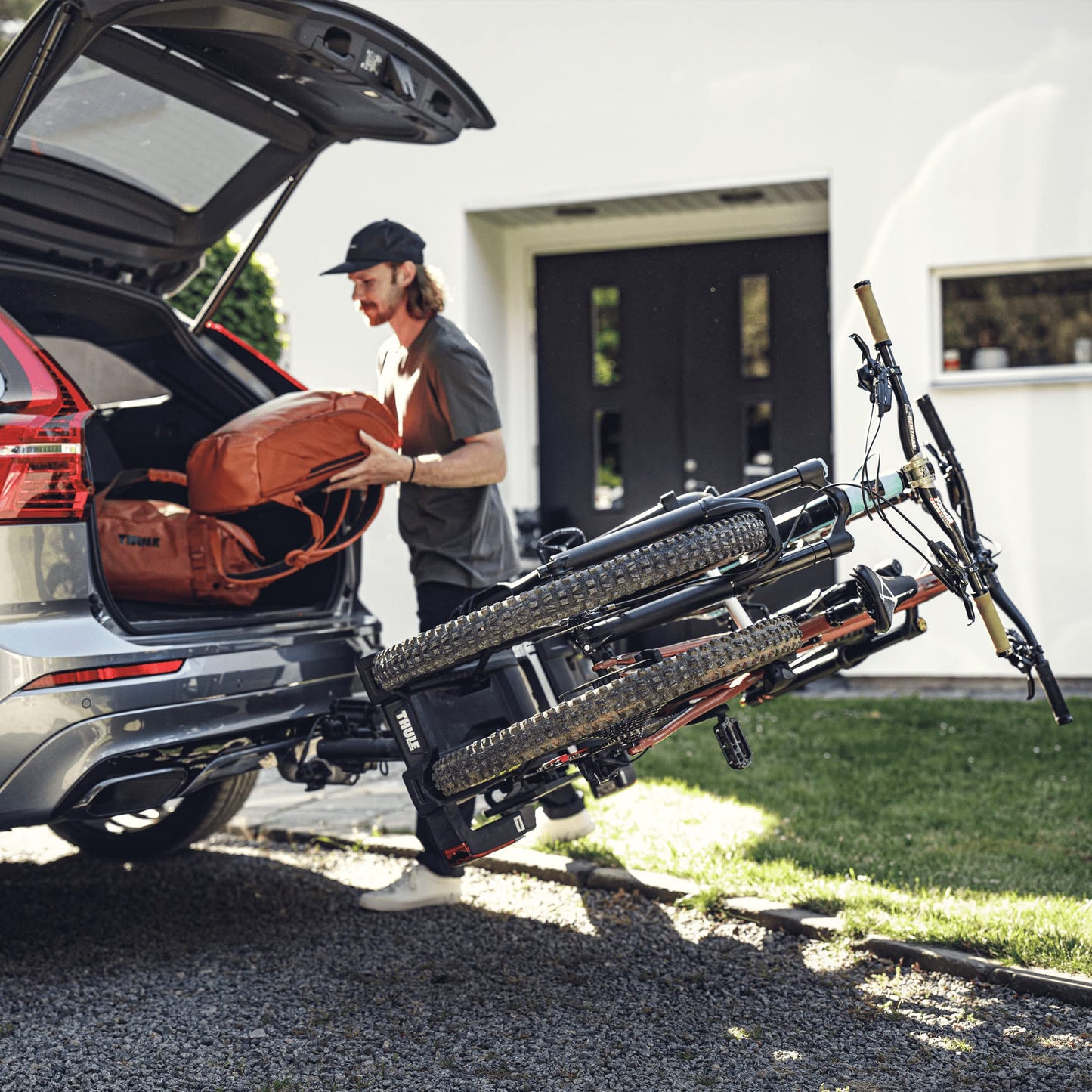 Thule EasyFold XT bicycle carrier, bicycle carrier towbar black/aluminum, 2 bikes - 933100