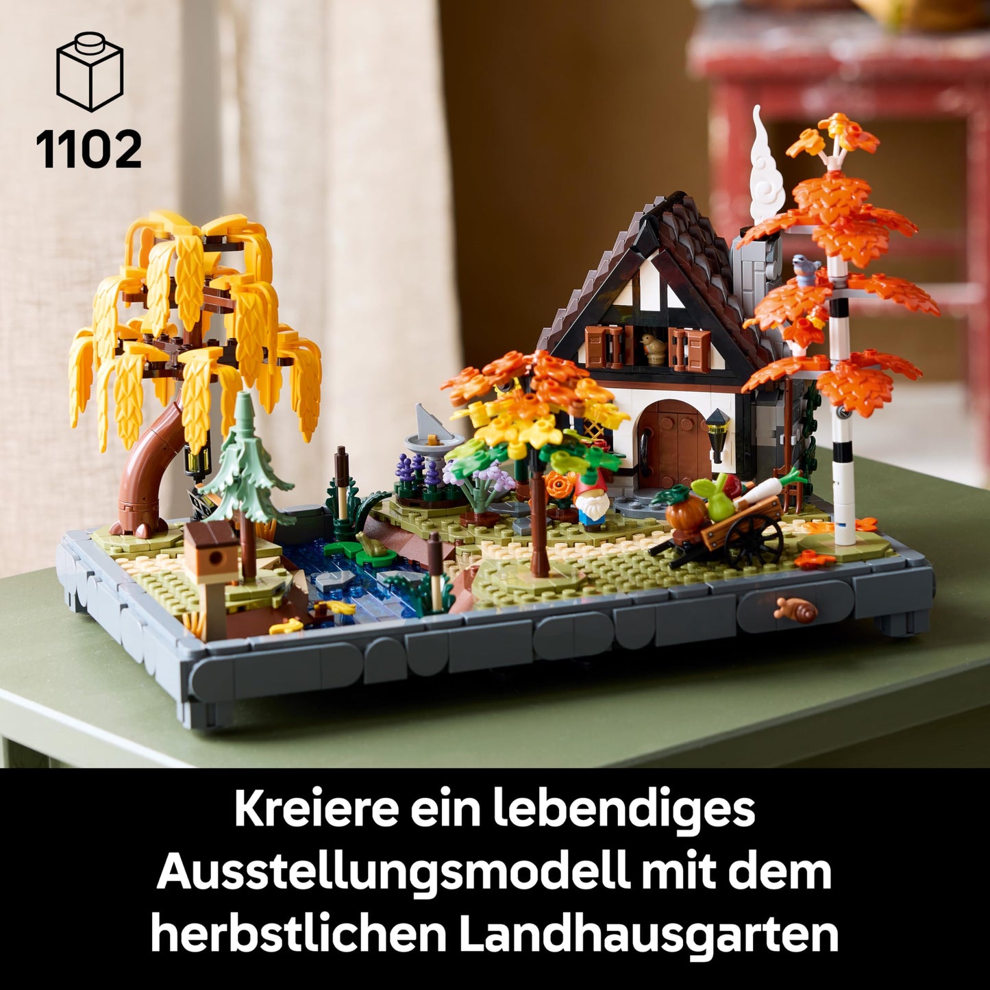 LEGO Icons Autumn Country House Garden - Transformable Desk Decoration for Adults - Animals Minifigures - Country House Style Model Building - Creative Building Set - Gift for Men & Women - 11372