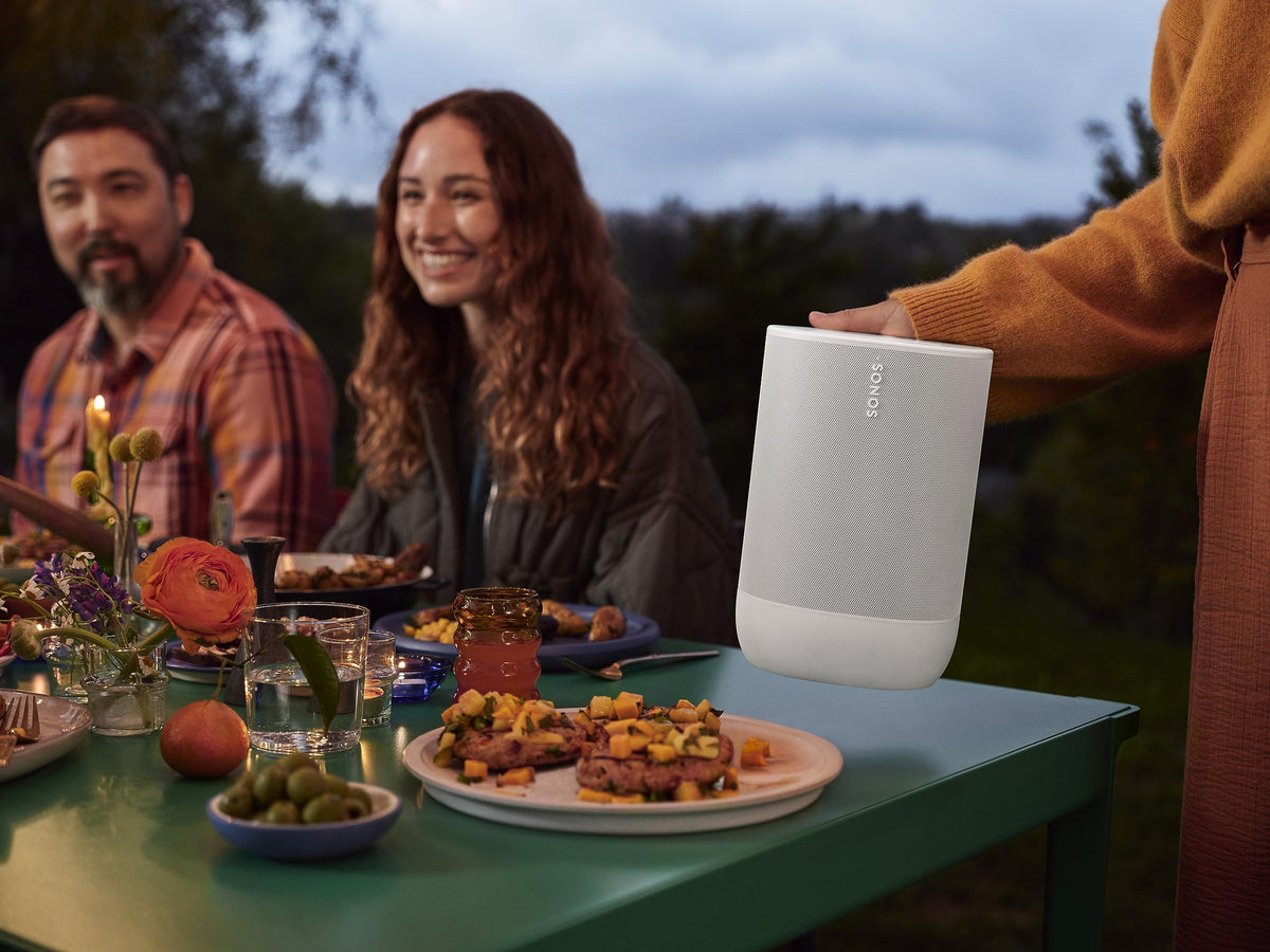 Sonos Move 2 | Portable WiFi Speaker with WiFi, Bluetooth, compatible with Amazon Alexa, at least 24 hours battery life and wireless charging station - White - MOVE2EU1
