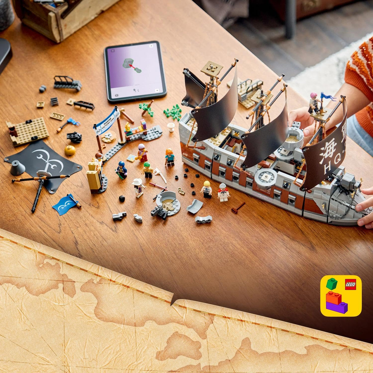 LEGO ONE PIECE Garp's Marine Battleship - Boat Model Building with 8 Minifigures including Zoro, Usopp, and Nami - Kids' Room Decor - Gift for Boys, Girls, and Fans aged 9 and up - 75646