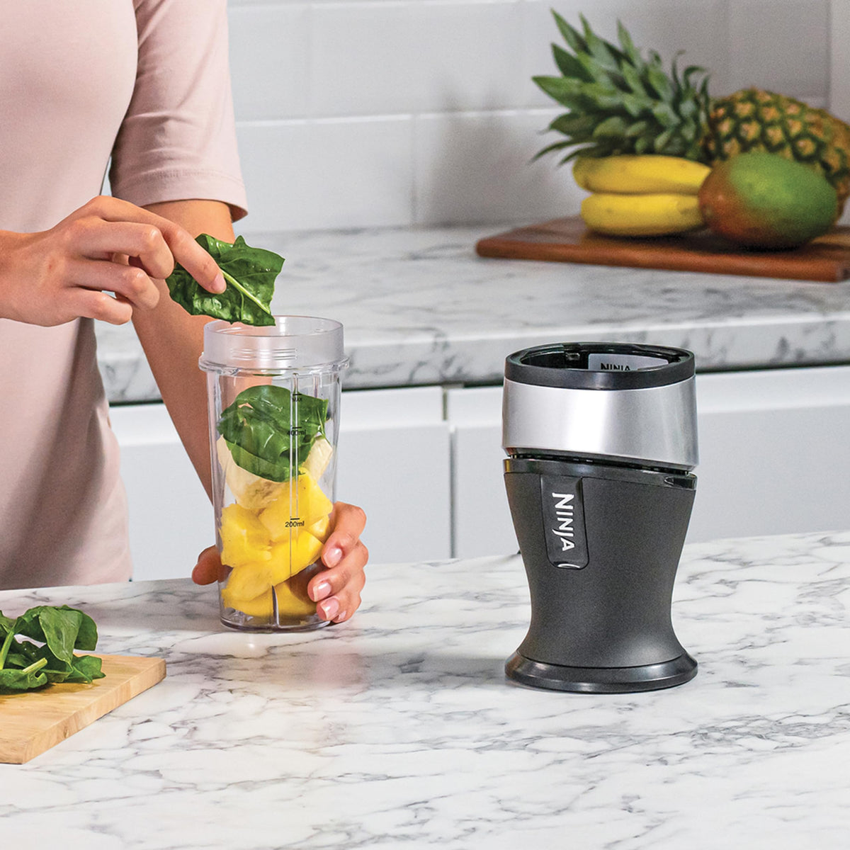 Ninja Slim Mixer și Smoothie Maker, 700 W, 2 x 470 ml, Argintiu/Negru - QB3001EUS