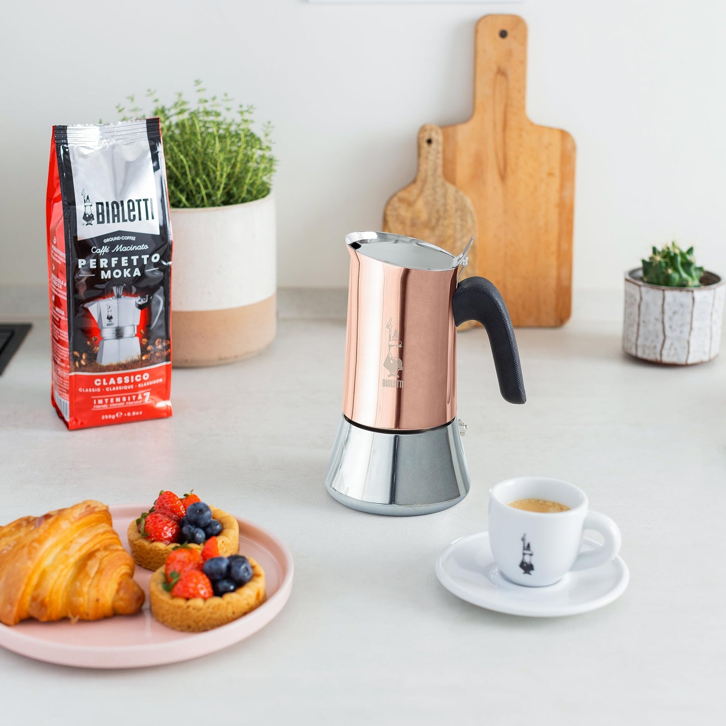 Bialetti coffee machine New Venus Bronze 4 cups, anti-burn handle, suitable for induction, 4 cups (170 ml), stainless steel, bronze - 0007284/CN