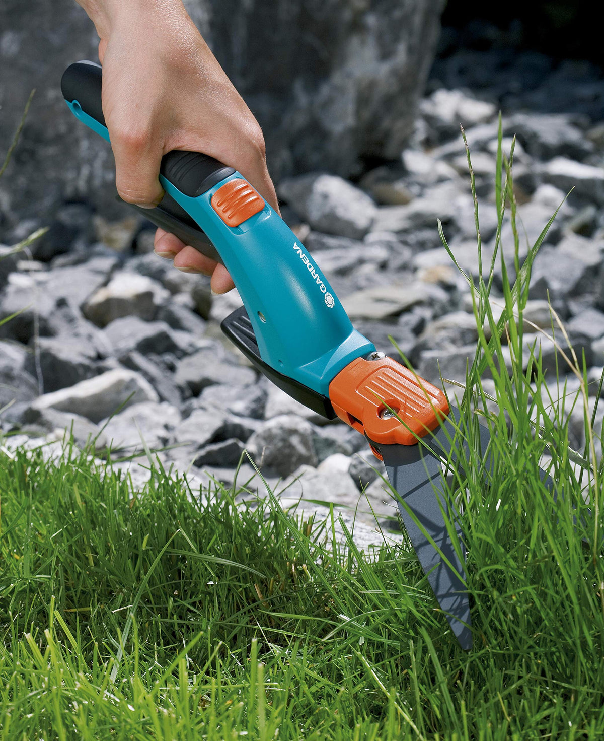 Foarfecă pentru iarbă Gardena Comfort, rotativă: foarfece pentru gazon cu lame rotative la 360° pentru utilizatori dreptaci și stângaci, margine zimțată pentru tăiere precisă, acoperire antiaderență, mâner confortabil (8734-20) - 08734-20