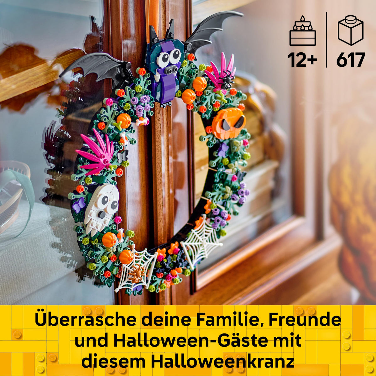 LEGO Halloween wreath model kit - with bats, ghosts and spider web - wall decoration - Halloween building toy gift for girls, boys and teenagers aged 12 and over - 40825