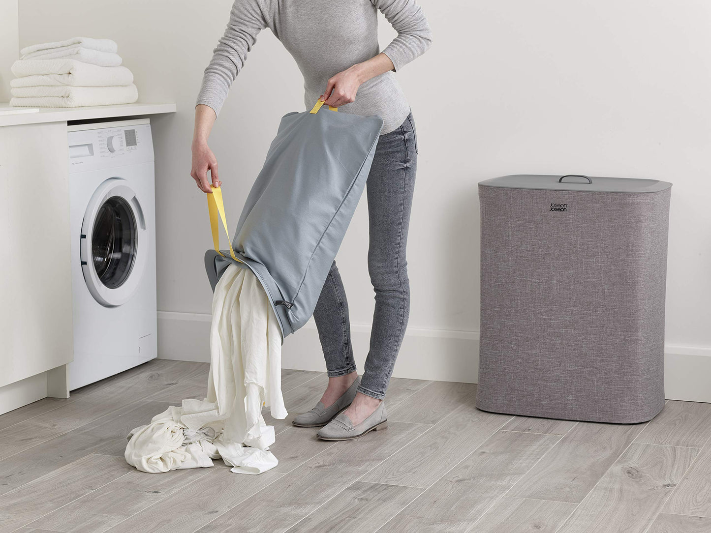 Joseph Joseph Tota - 90L Laundry Hamper with Lid, Separate Compartments with Removable Cotton Bags with Handles for Easy Carrying and Separation of Garments, Gray - 50003