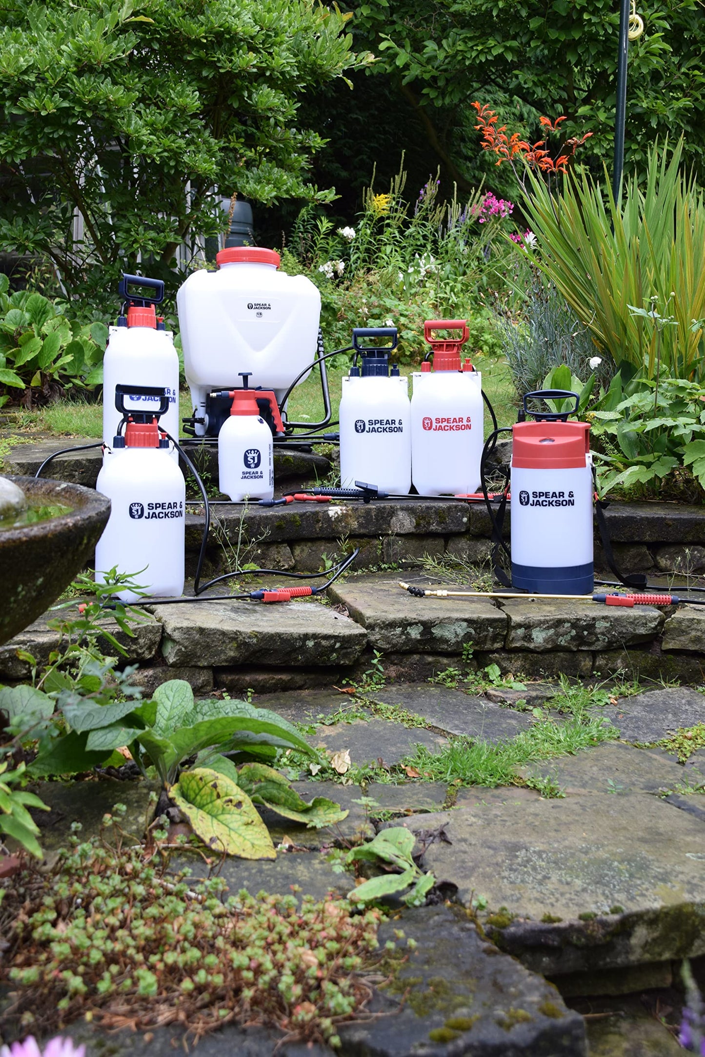 Spear & Jackson 5LPAPSTWIN 5 liter pressure sprayers double pack, pump sprayer for garden, weed killer and liquid fertilizer, adjustable nozzle with shoulder straps