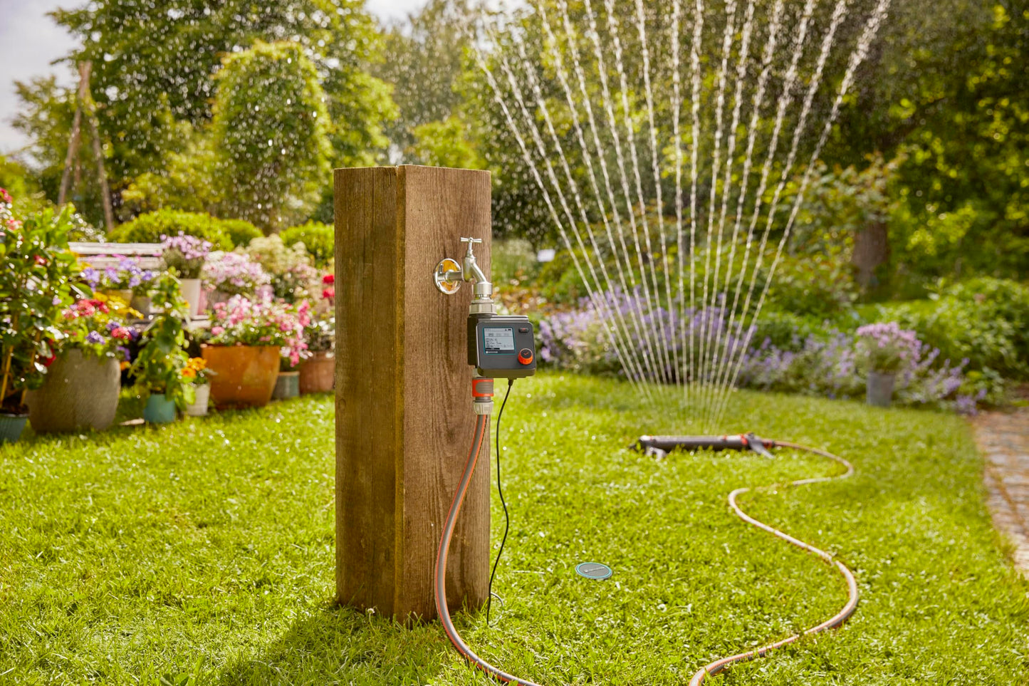 Gardena irrigation control Select: Automatic and time-saving irrigation, flexible irrigation thanks to 3 schedules, Water Now function (1891-20)