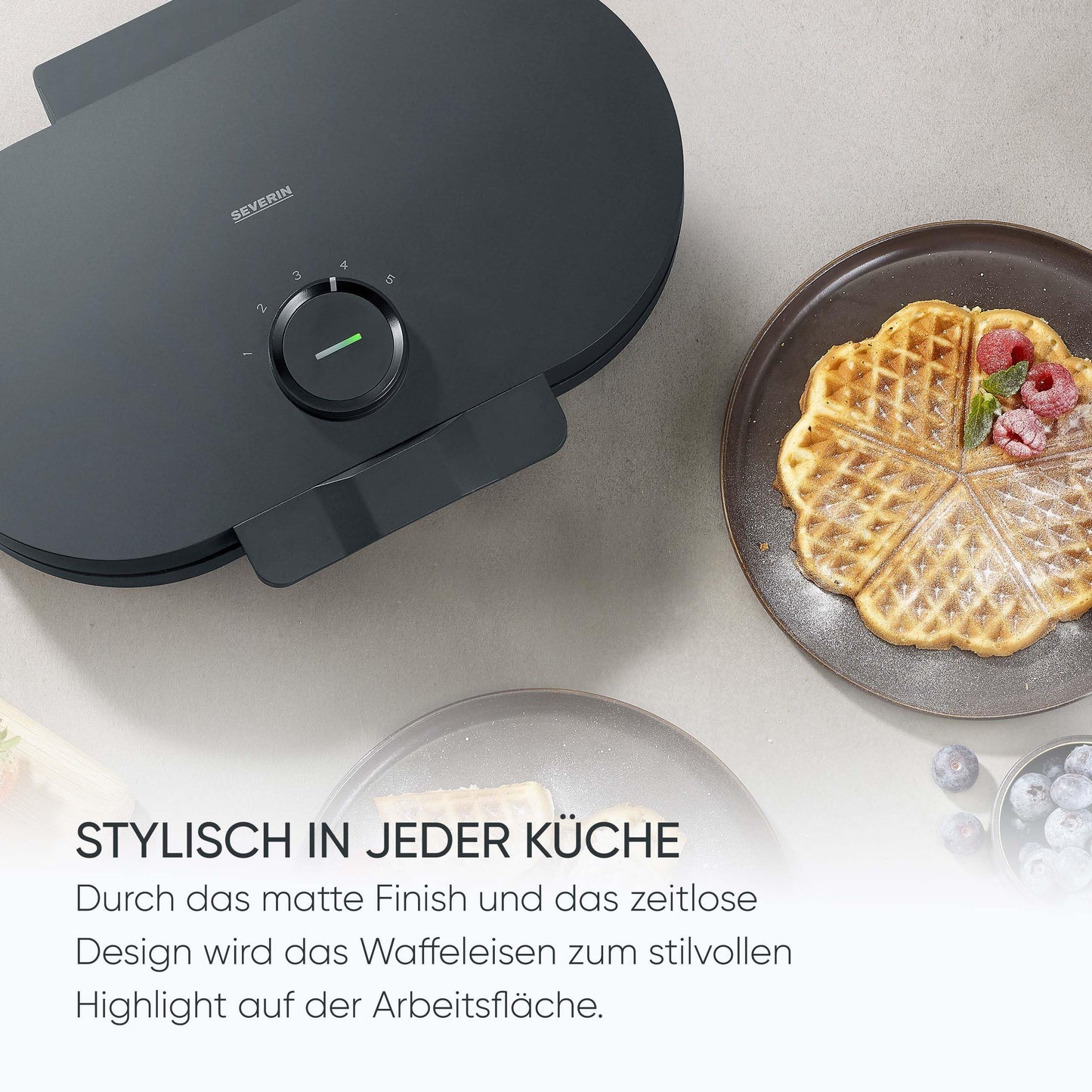 SEVERIN Duo waffle iron Black Line, double waffle iron for heart waffles, PFAS-free coating, with indicator light, practical cable winder, 1,200 watts, matt black, WA 2119