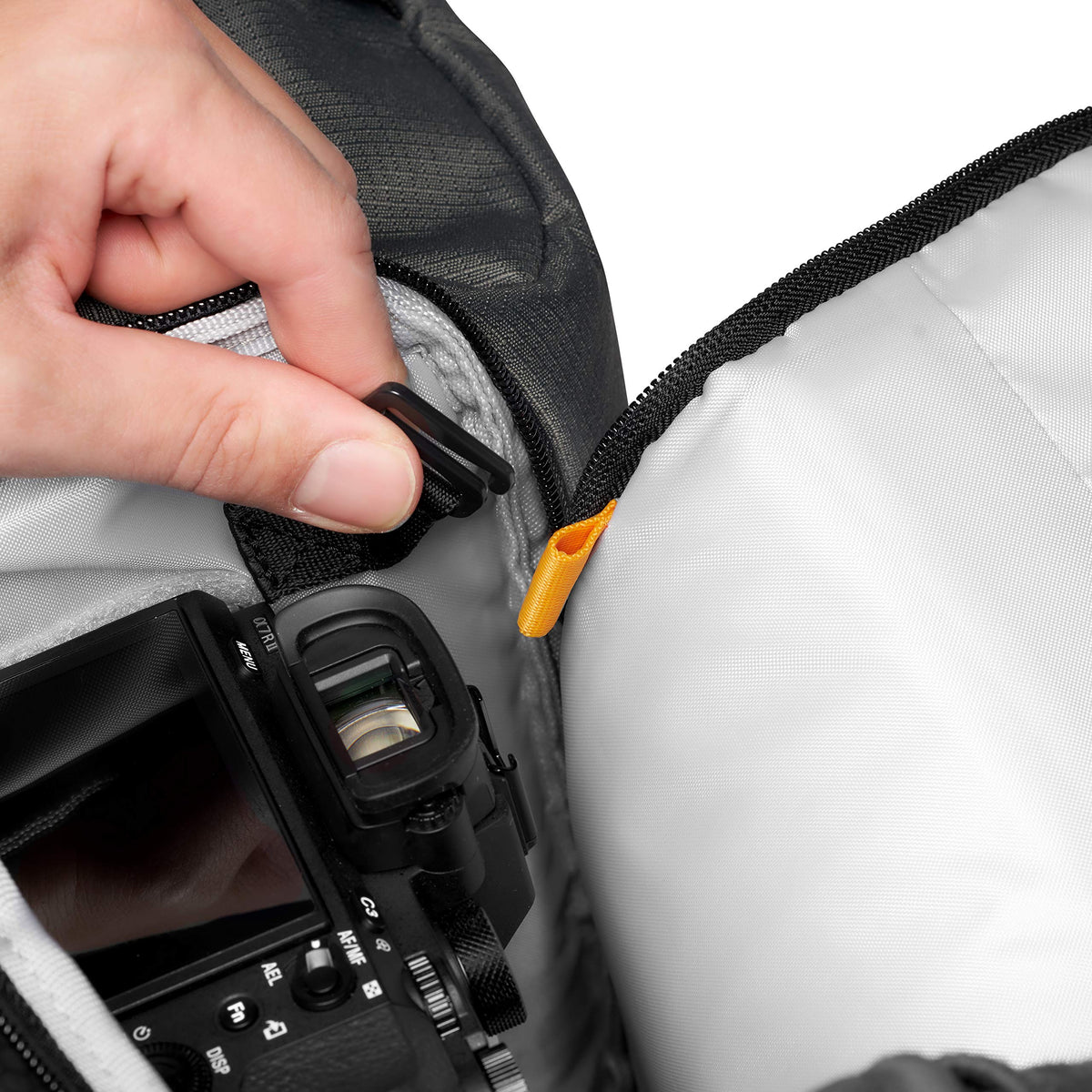 Lowepro Fastpack BP 250 AW III Rucsac pentru cameră - Geantă foto/rucsac foto pentru camere mirrorless și DSLR precum Nikon D850, 300D, cu acces prin QuickDoor, compartiment pentru laptop de 13 inci, Ripstop, Gri - LP37332-PWW