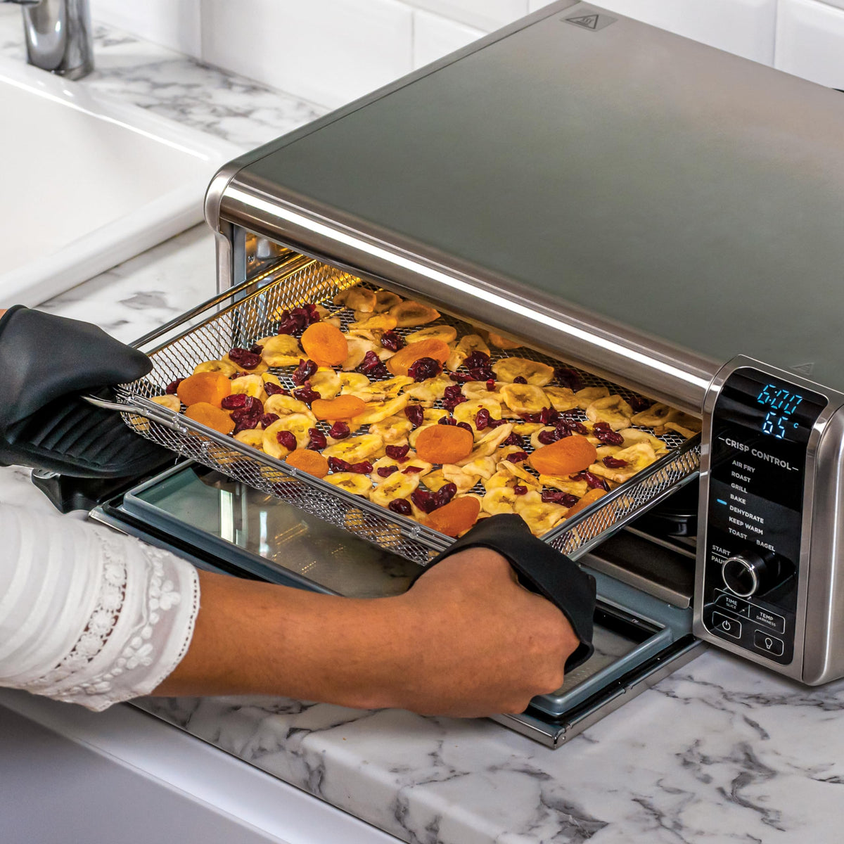 Ninja Foodi 8-in-1 Cuptor Multifuncțional, cuptor mini portabil pentru blaturi, cuptor multifuncțional cu 8 funcții de gătit; Air Fry, prăjire, grătar, coacere și multe altele. Argintiu/Negru SP101EU
