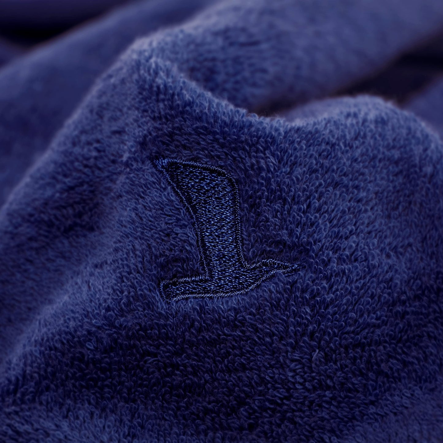 Möve Superwuschel bath towel 100 x 160 cm made of 100% cotton, deep sea - 017258775-100160-596