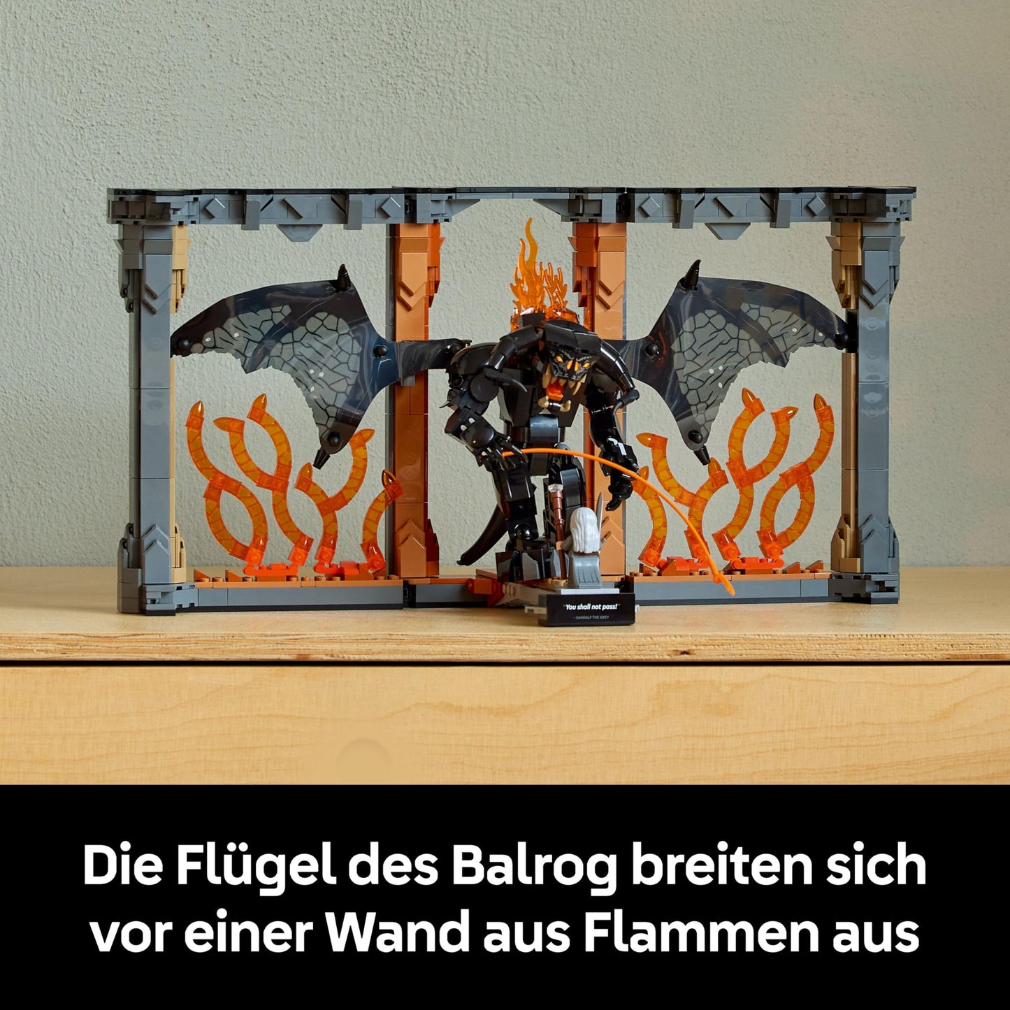 LEGO Icons The Lord of the Rings: Balrog Bookend - DIY Bookshelf Decoration with Gandalf the Gray Minifigure & Dragon Figure - Collectible & Gift for Fans - 10367
