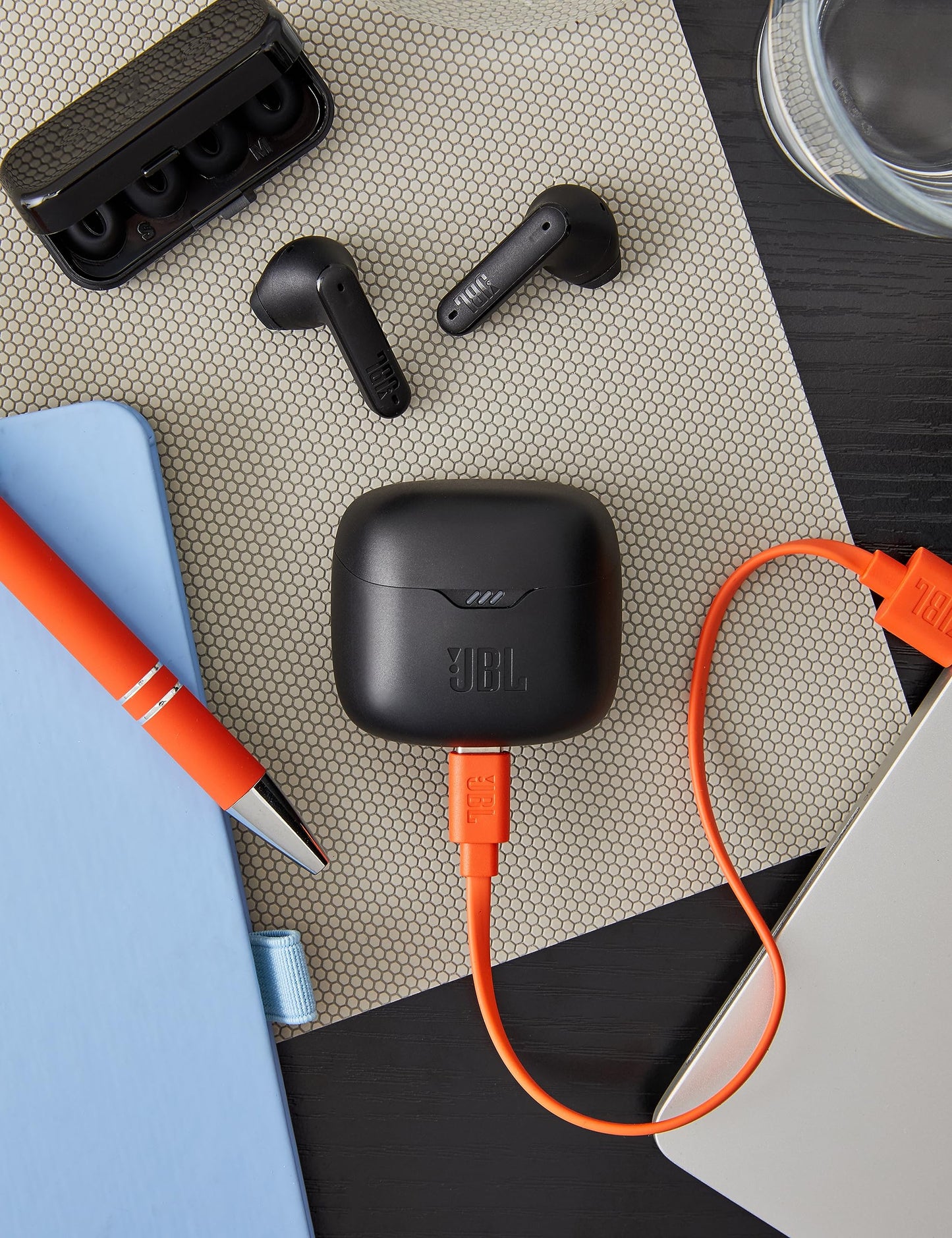 JBL Tune Flex TWS - waterproof, true wireless in-ear headphones with noise canceling - black - with up to 32 hours of music playback - JBLTFLEXBLK