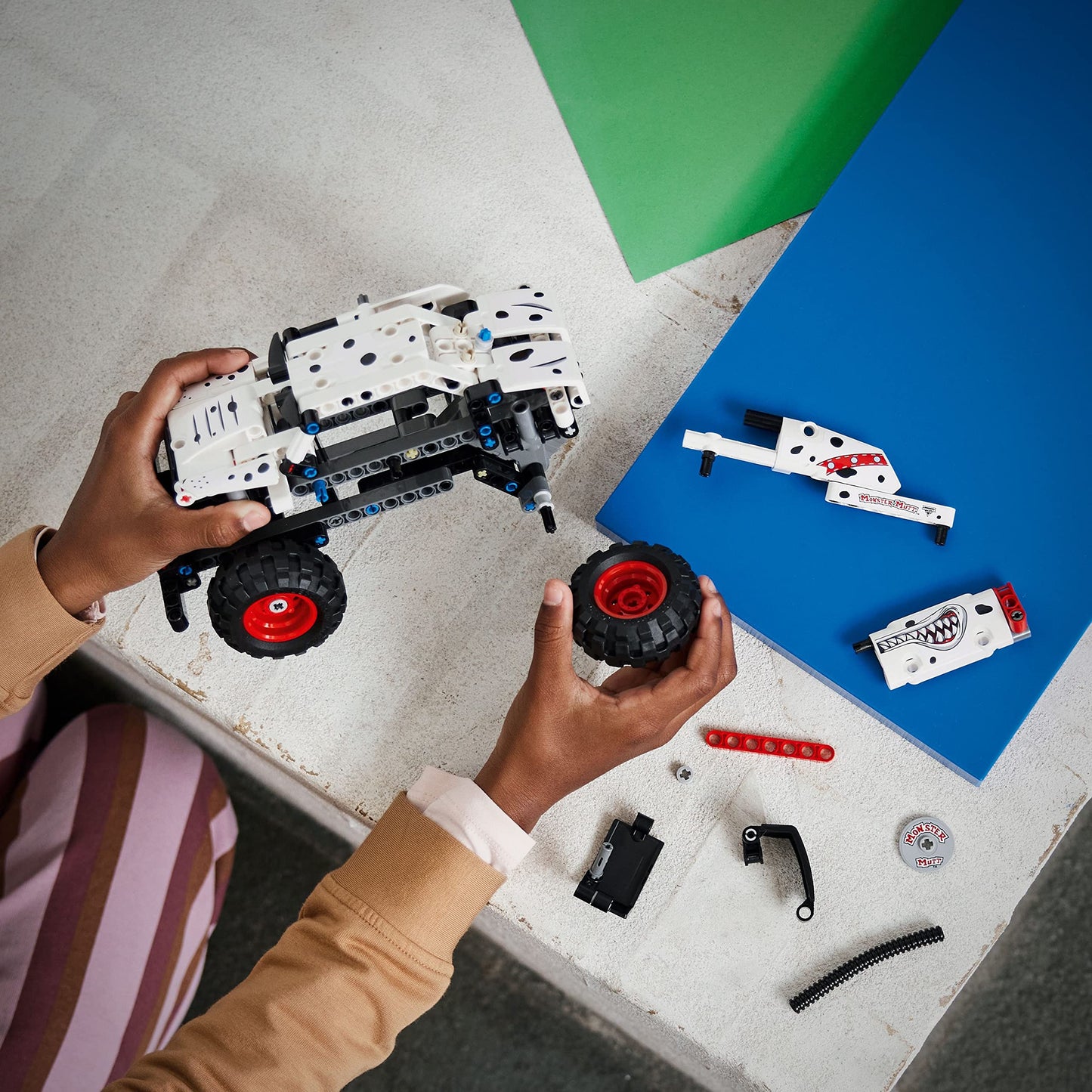 Lego Technic 42149 - Monster Jam Mutt Dalmatian Monster Truck (244 pieces) - 6420678