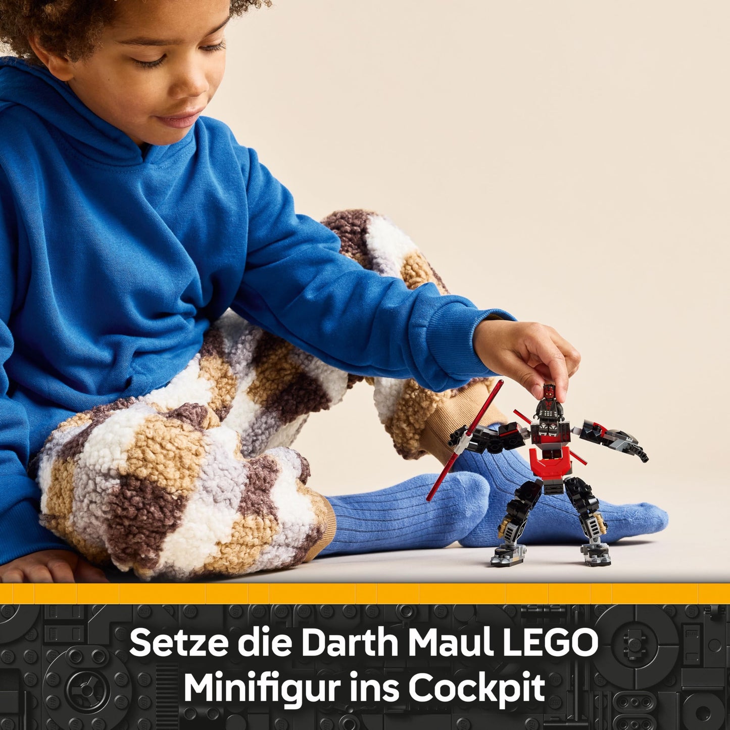 LEGO Star Wars 75411 Darth Maul Mech building toy - play and display figure with double-bladed red lightsaber and mini figure - gift for boys aged 6 and up and fans of The Clone Wars
