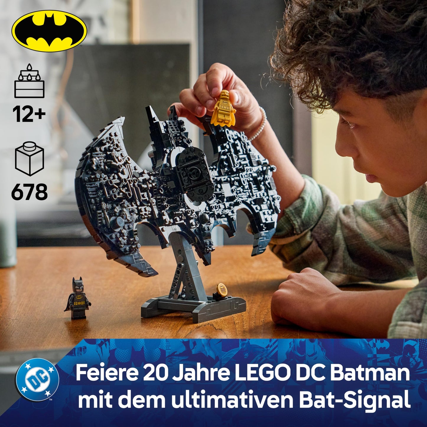 LEGO DC Batman: Batman Logo - Superhero toy with minifigures - Creative model building for boys and girls - DIY decoration for children's rooms - Gift for fans aged 12 and over - 76330