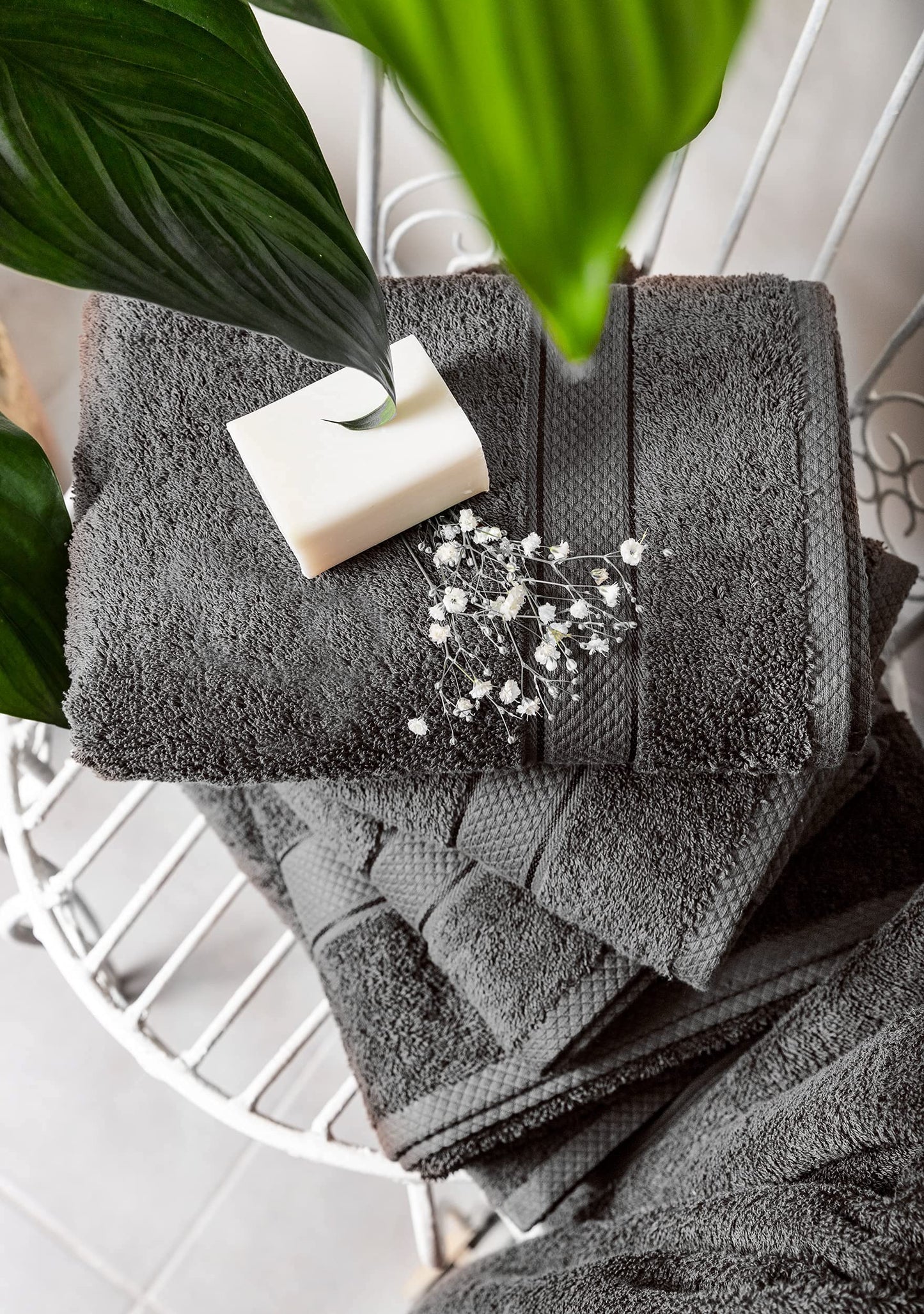 Komfortec set of 8 towels, 4 bath towels 70x140 cm & 4 hand towels 50x100 cm, 100% cotton terry cloth, fluffy and absorbent, anthracite gray/petal pink - 4er-50x100-und-4er-70x140-anthrazit-rosa