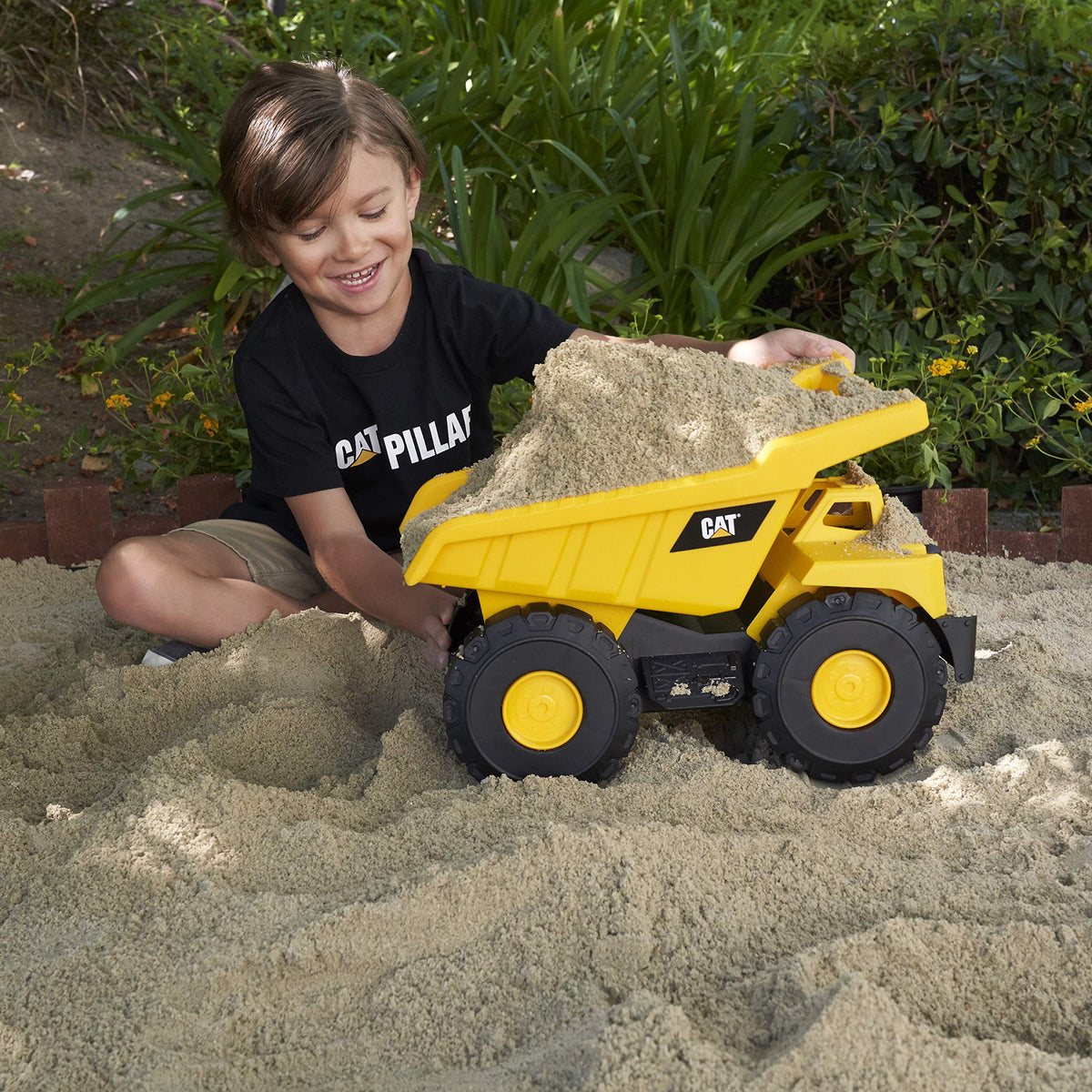 Caterpillar by Funrise 82031 Caterpillar CAT Tough Rigs Kipplaster Baufahrzeug, Gelb Schwarz - 82362