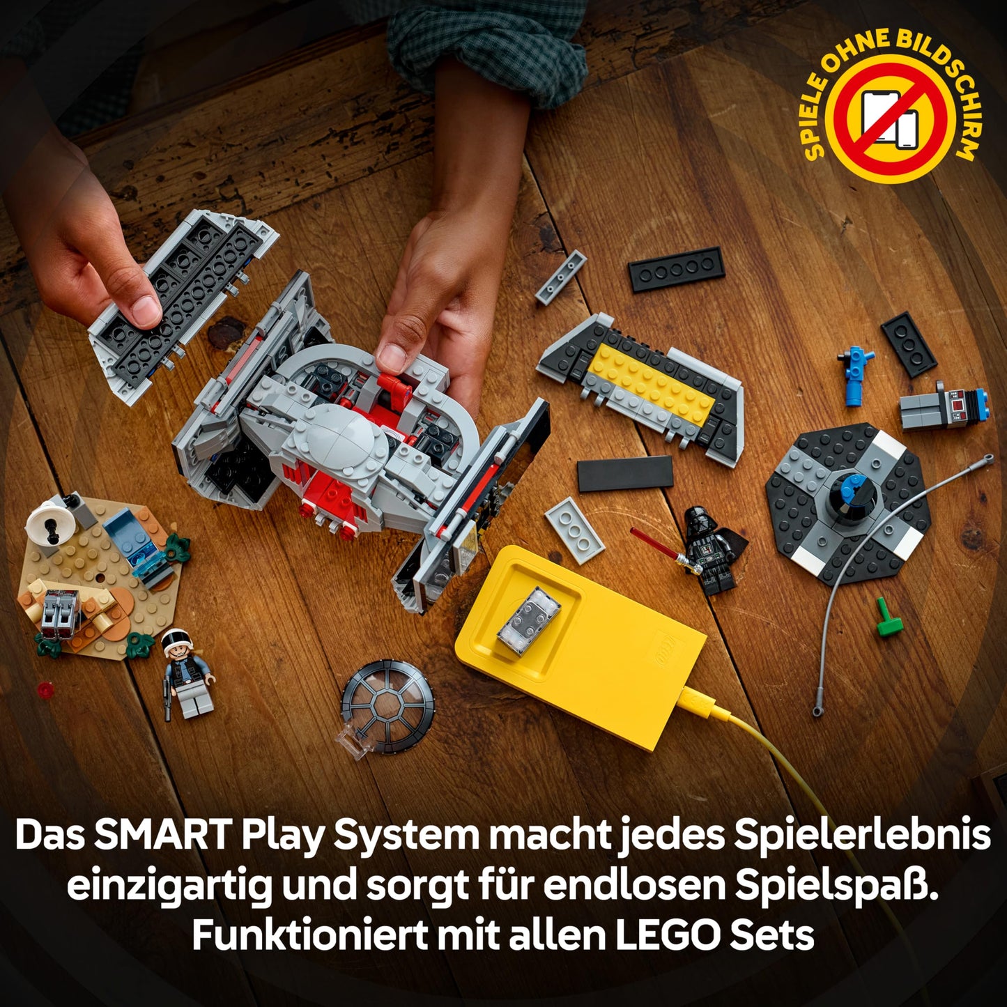 LEGO Star Wars 75421 SMART Play: TIE Fighter-ul lui Darth Vader - Set de joacă interactiv all-in-1 cu cărămidă SMART, etichetă, minifigurină și încărcător - cadou pentru băieți, fete de 8 ani și peste și fani adulți