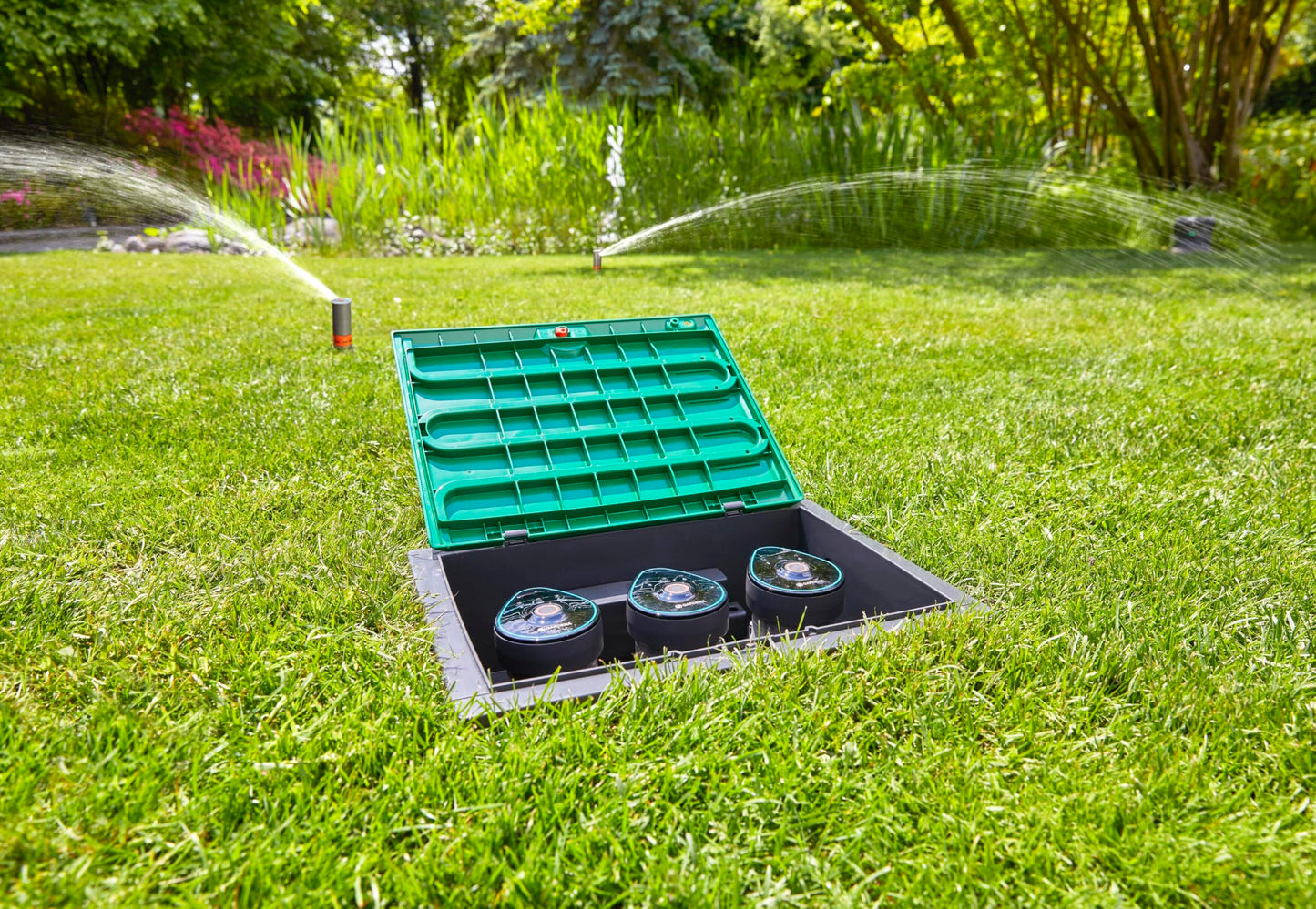 Gardena valve box 9 V Bluetooth set: floor installation box for underground installation of battery-operated irrigation valves, programmable via app (1286-20) - 01286-20